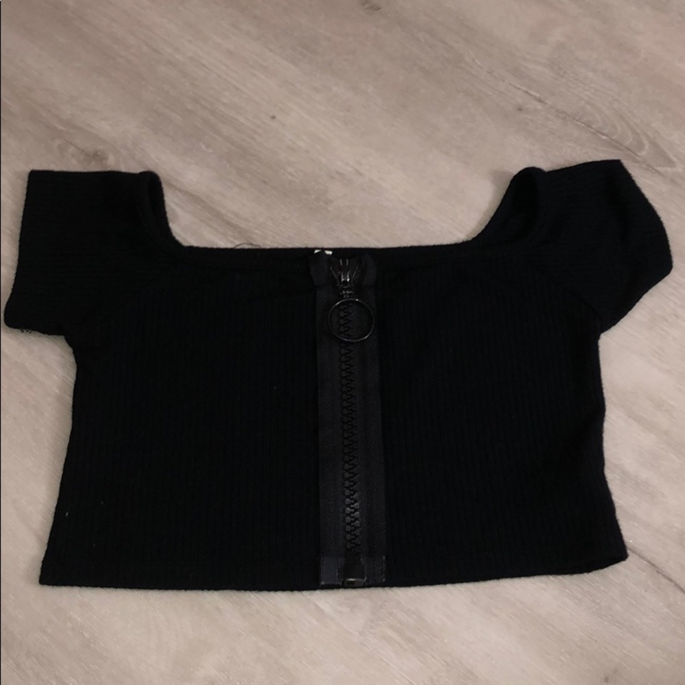 Black Cropped Off the Shoulder Zip Up LF Top